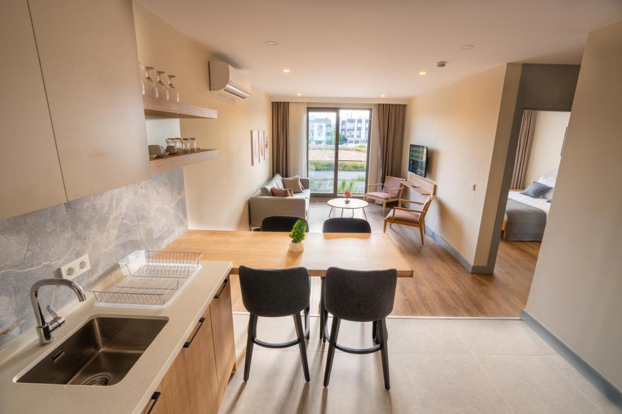 Lara Marine Homes Анталія